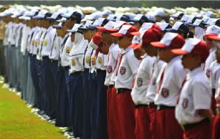 Ketentuan Atribut Pakaian Seragam Sekolah Siswa SD SMP 