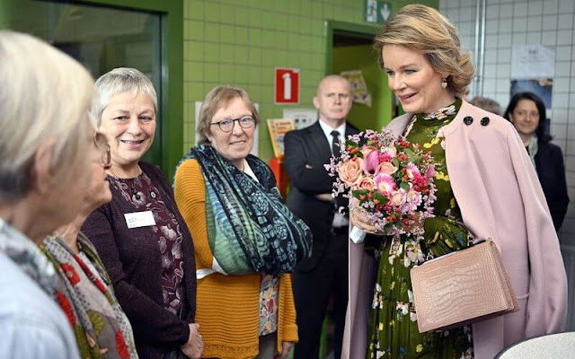 Queen Mathilde wore a new Kent floral print pleated midi dress by Diane von Furstenberg. Queen wore a pink cashmere coat by Armani