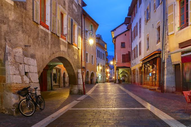7 Best Things to Do in Annecy, France