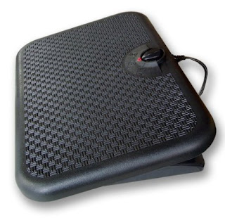   Indus-Tool TT Toasty Toes Ergonomic Heated Footrest