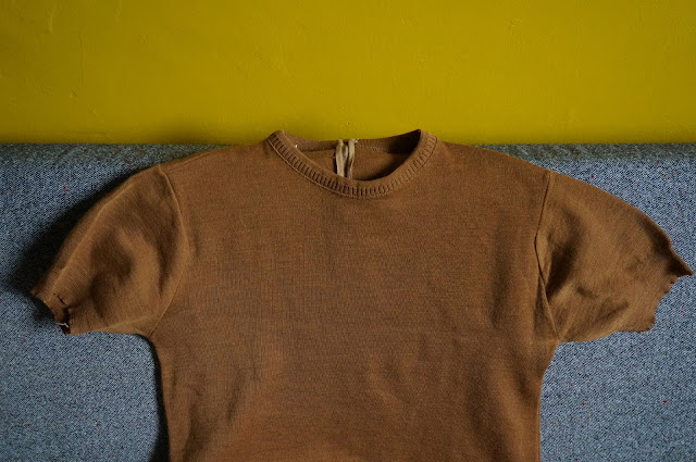 un pull mc des années 60  60s knit sweater top 1960s shirt mod 