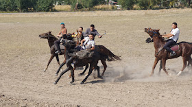 kyrgyz horse games, kyrgyzstan ulak tartysh, kyrgyzstan art craft tours