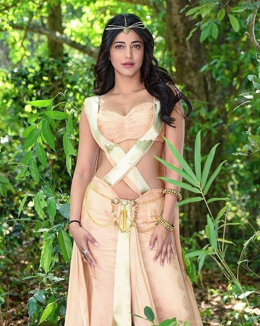 Shruti Hassan Hot And Sexy Pic