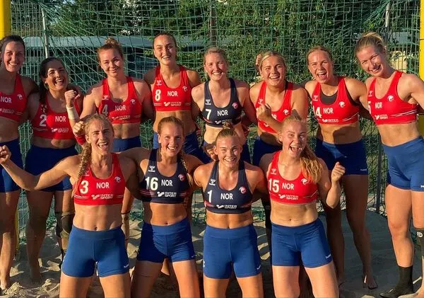 Norway’s women’s beach handball team