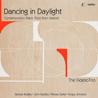 Dancing in Daylight - Fidelio Trio - Metier