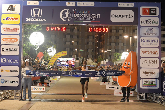 L’eritreo Shumay Mogos Solomon e la keniana Morine Michira Gesara vincono la 12^ Honda Jesolo Moonlight Half Marathon