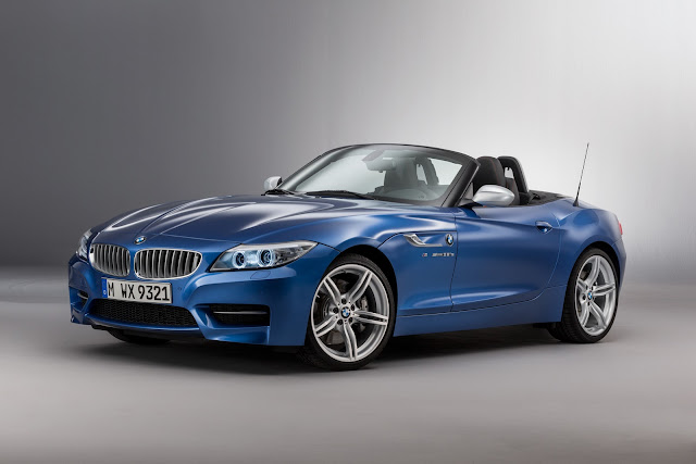 2015 BMW Z4 Gets Estoril Blue Metallic