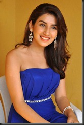 parul-gulati-latest-stylish-still