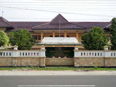 PENGADILAN NEGERI BLORA