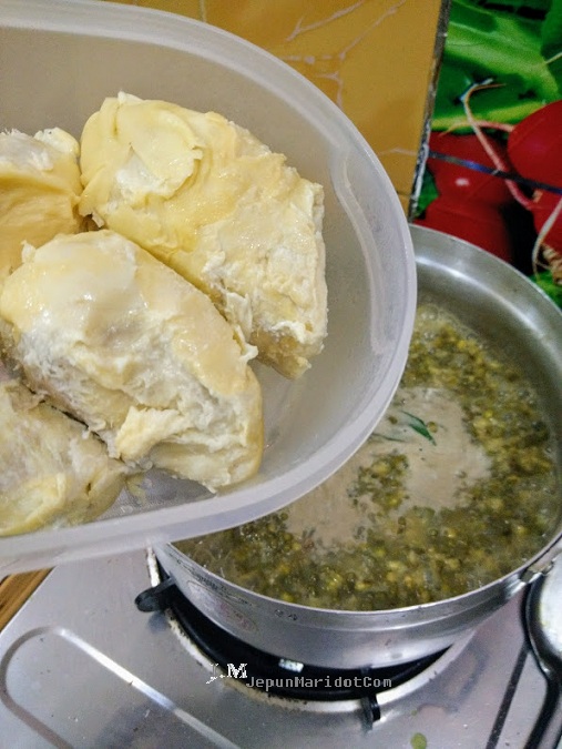 Bubur kacang hijau durian yang sedap