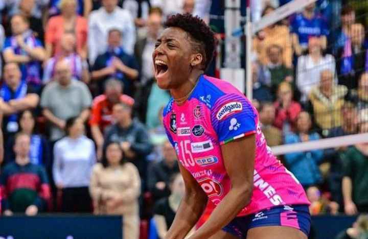 CCTV footage captures final moments of 18-year-old Italian volleyball star of Nigerian origin who died after falling from 6th floor hotel window in Turkey