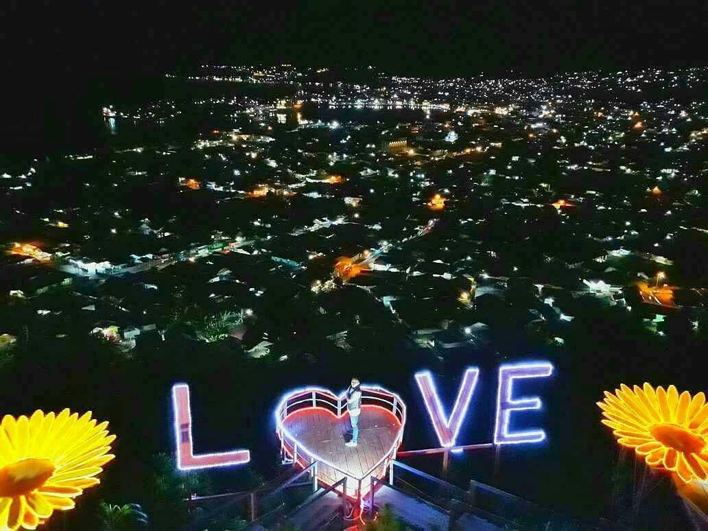 Foto Bukit Kasih Sayang, sumber: Facebook Kota Luwuk