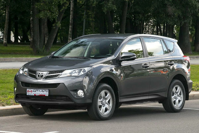 auto Toyota RAV 4