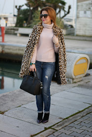 zara leopard coat, leopard faux fur coat, pink sweater, fabi heels, givenchy antigona bag, fashion and cookies, fashion blogger