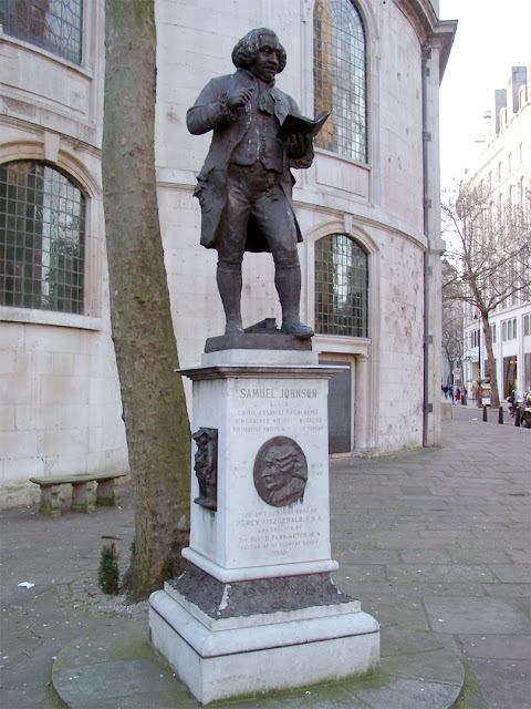 Statue of Samuel Johnson, Strand, Temple, London