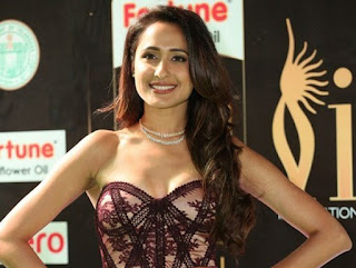 Pragya Jaiswal Shoulderless Gown @ IIFA Utsavam 2017