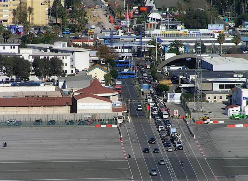 Aeroporto de Gibraltar: curioso e perigoso