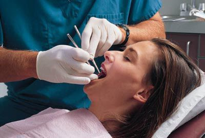 Nhổ răng khôn khi mang thai có nguy hiểm không?