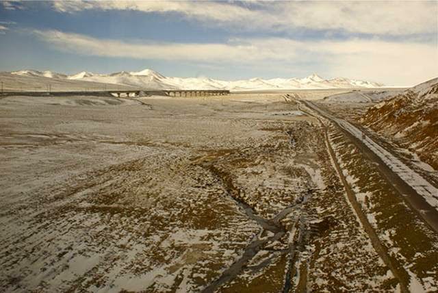 World's Highest Rail Track — Qingzang Railway, China