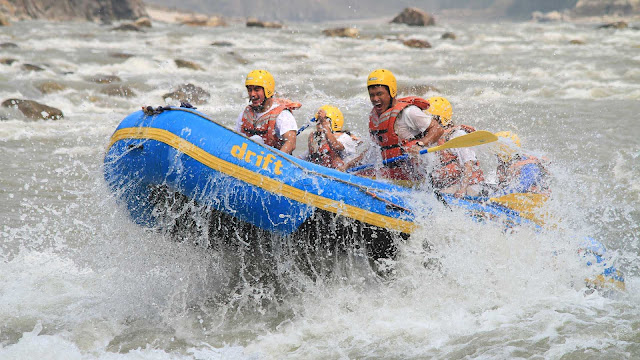 Rafting in Trishuli