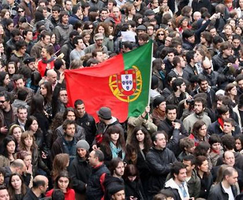 A Carta a Garcia: Manifestação: Milhares de pessoas no 
