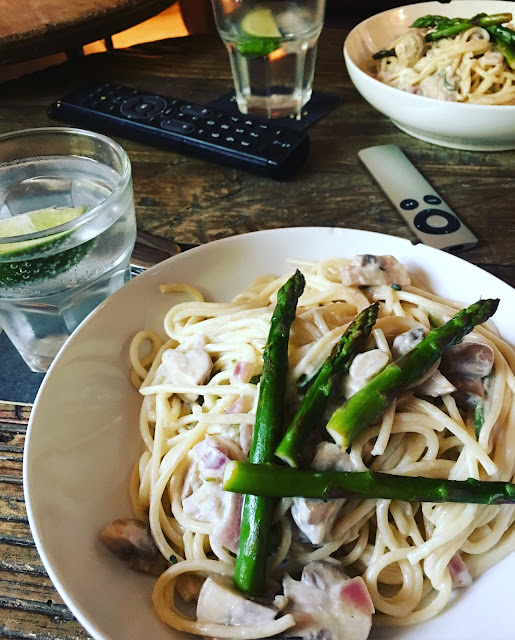 mushroom pasta with asparagus