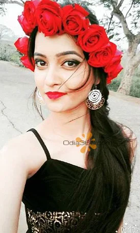 Tammana Vyas Hot Odia Actress Real life Photos,Images,Walls 