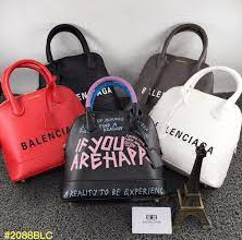 Tas balenciaga selempang