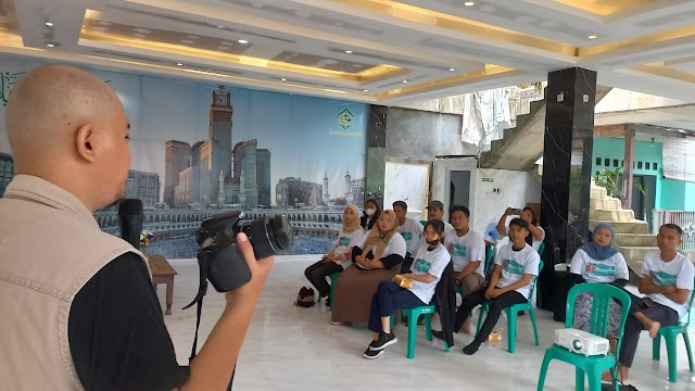 UMKM Dan Karang Taruna Serua Ikuti Pelatihan Fotografi Dasar 