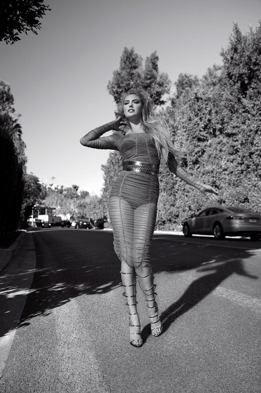 kate upton sexy photo shoot v magazine