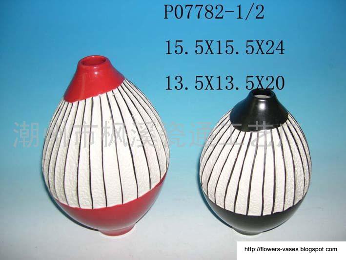 Flowers vases:flowers-15756