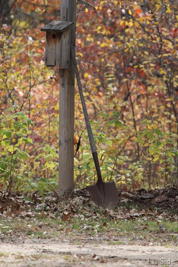Shovel at rest