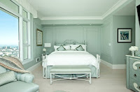 Sage green bedroom color idea