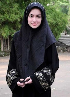 Riyanti Cathwrith Busana Muslim Cantik- Muslim Fashion