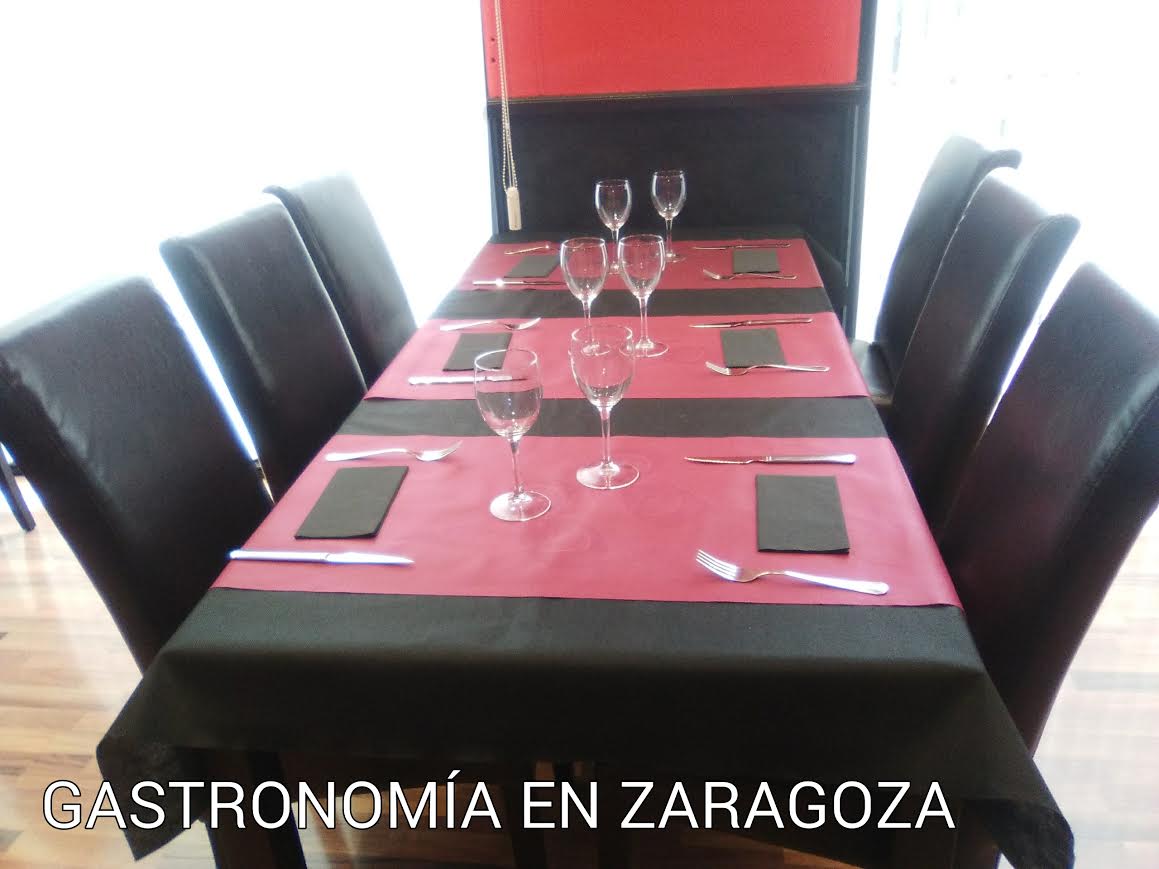 GASTRONOMÍA EN ZARAGOZA: COMIDA PRIVADA EN EL RESTAURANTE 