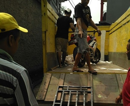 Ekspedisi Kirim Motor Solo Jakarta