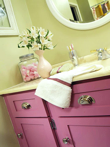 Modern Furniture 2012 Ideas  for Tween Bathroom  decorating