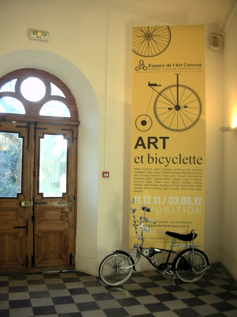 marie curie bicyclette