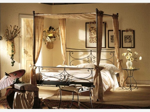 Art Déco: Chambre à coucher romantique à Baldaquin