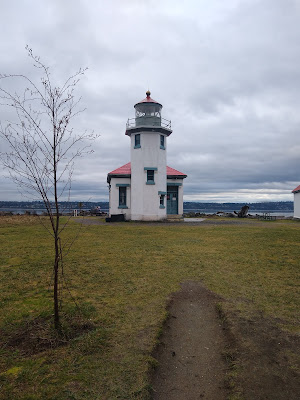 The end of the trail and the Point Robinson lighthouse