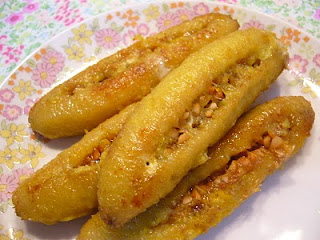 http://vietsukino.blogspot.com/2012/10/makanan-indonesia-yang-mahal-di-belanda.html