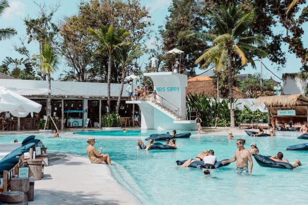 7 Beach Club di Bali Yang Paling Di Rekomendasi