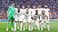 REAL MADRID C. F. Temporada 2021-22. Thibaut Courtois, David Alaba, Toni Kroos, Eder Militao, Fede Valverde, Casemiro, Benzema. Mendy, Carvajal, Vinicius y Modric. REAL MADRID C. F. 1 LIVERPOOL F. C. 0 Sábado 28/05/2022, 21:00 horas. Liga de Campeones de la UEFA, final. Saint-Denis, París, Francia, Stade de France: 78.000 espectadores. GOLES: 1-0: 59’, Vinicius jr.