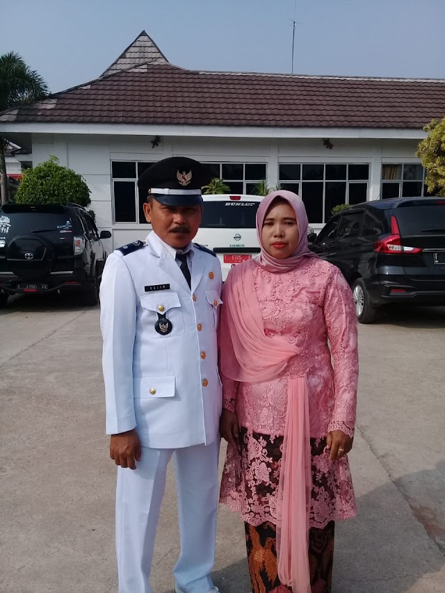 Kepala Desa Srikamulyan, Kecamatan Tirtajaya, Mengucapkan Selamat Tahun Baru Tahun 2020