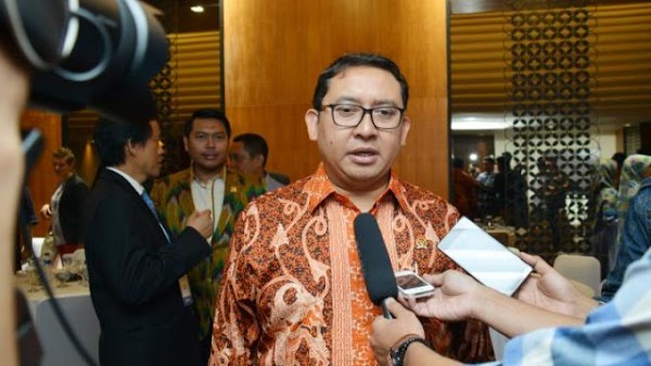 Fadli Zon: Presiden Jangan Kirim Sinyal Salah ke Tentara dan Polisi