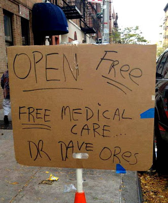 Doctor_gives_free_medical_care_for_Hurricane_Sandy_Victims