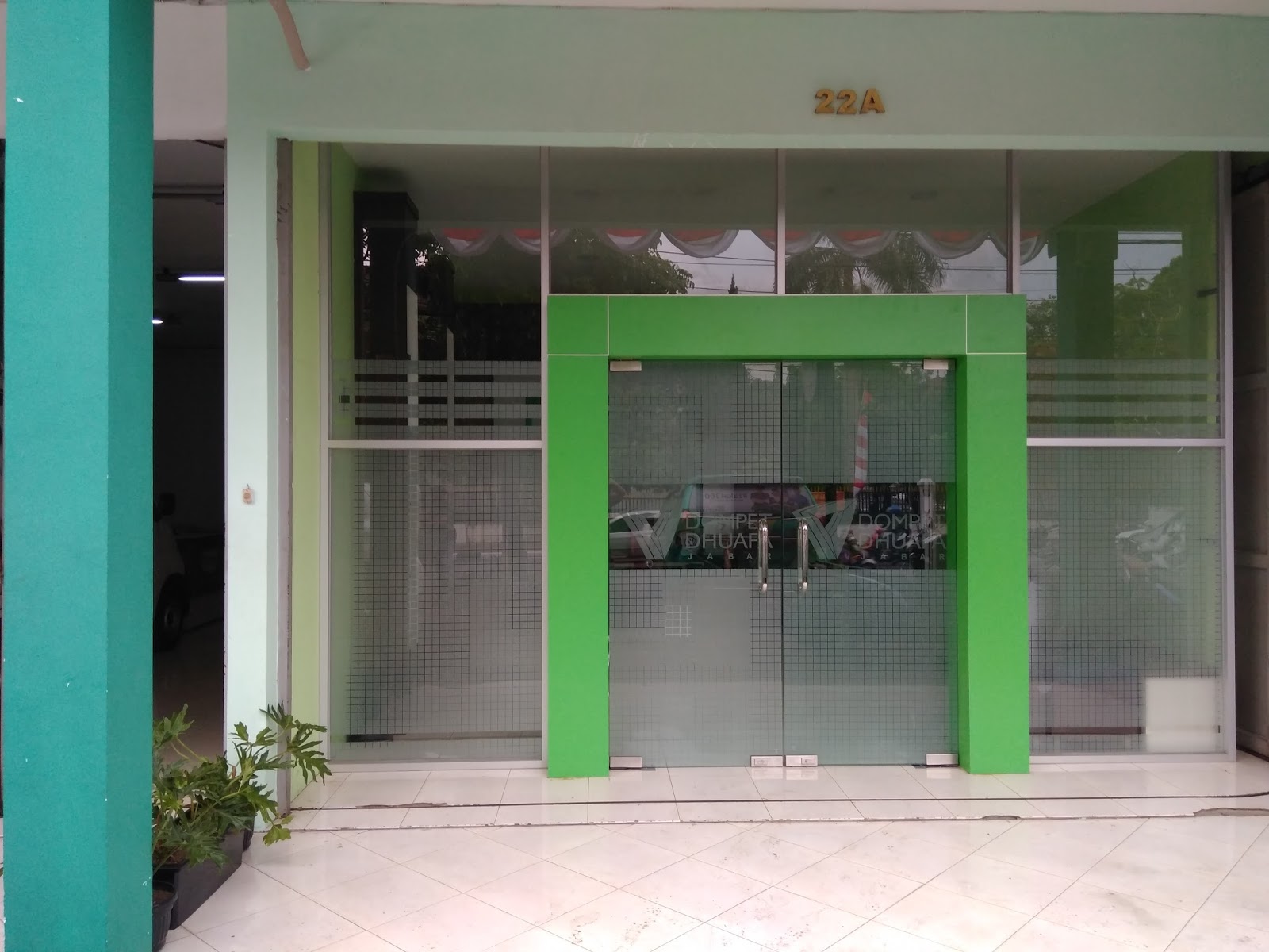 TOKO KACA MITRA JAYA ALUMINIUM Toko Kaca Pintu 