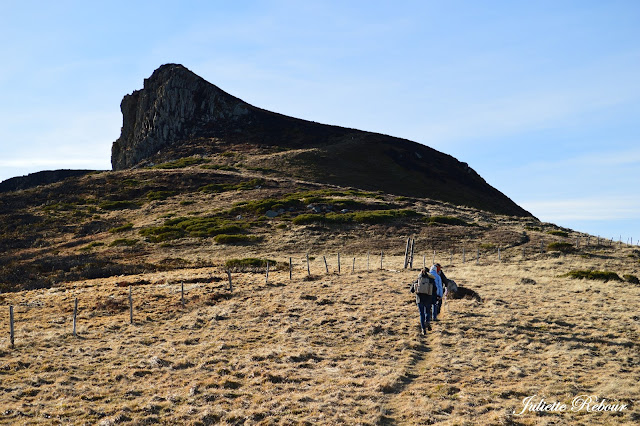 Randonnée dans le Parc Naturel Régional des volcans d'Auvergne