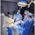 Dr. Pablo Mateo lidera la primera cirugía robótica exitosa en Santo Domingo