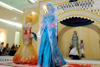 Baju Kebaya Model Gaun